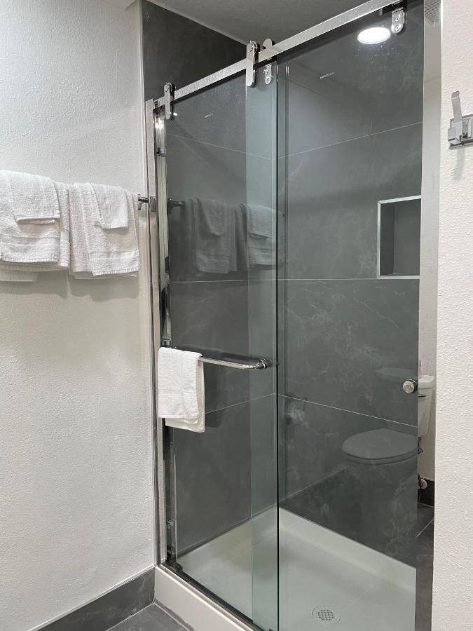 リッツ イン サンブルノ エクステリア 写真